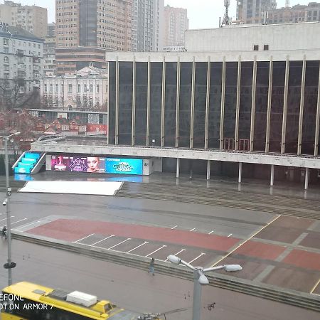 Двухкомнатная Квартира С Видом На Дворец Украина Kiev Extérieur photo
